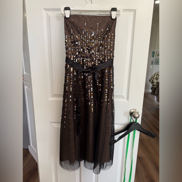 BCBGMAXAZRIA Strapless Black Sequin Cocktail Dress Size 6 Holiday Party Designer - Picture 1 of 5